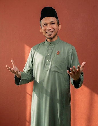 Al-Hafiz Mohd Basri Ahmad - Pengasas Placento dan pakar pengurusan uri patuh syarak